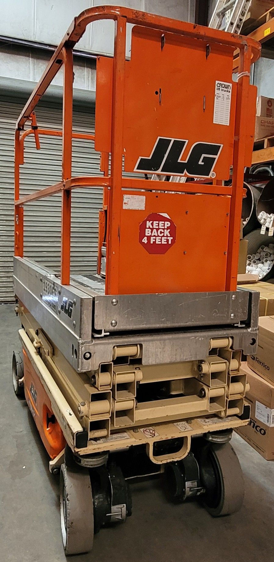 2014 Electric Scissor Lift