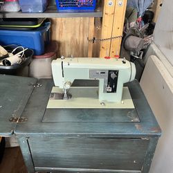1926 Sewing Machine 