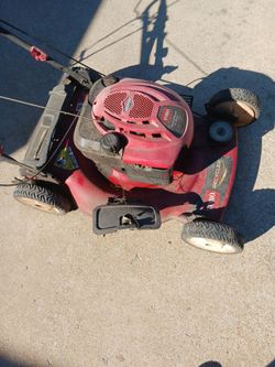 Maquina de cortar yarda