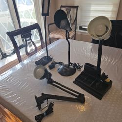 Different Electric table lamps & 
1usb electric table lamp, USB wire is included. Everything is in Excellent condition. Bulbs are included. 
$10 Each 