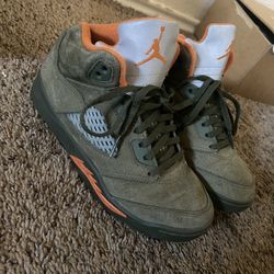 Retro Jordan 5s Olive Greens Size 3Y