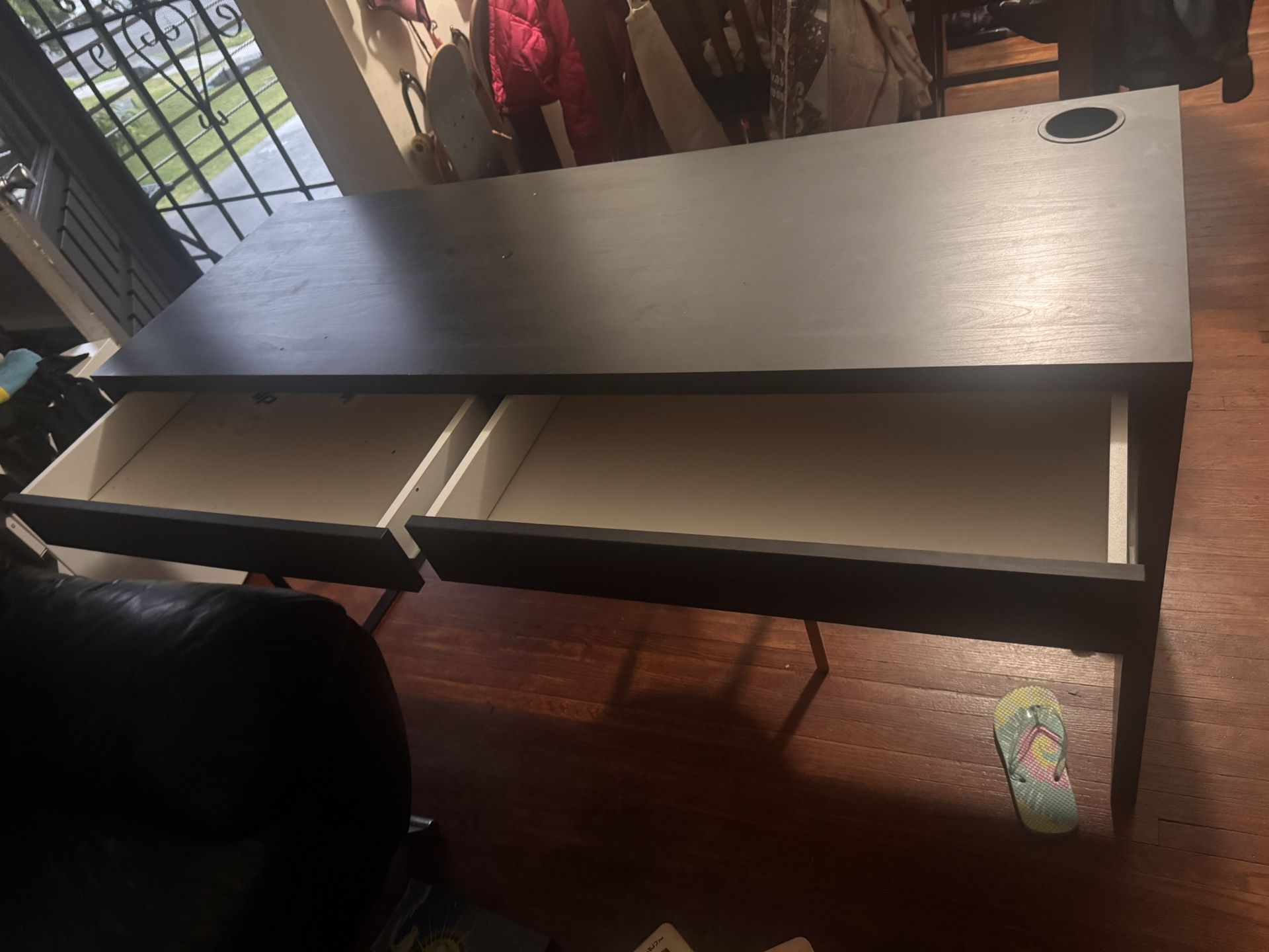 IKEA Micke Computer Desk
