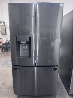 LG Fridge LRFS28XBD - New Open Box $1300