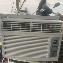 10.000 BTU GE Air Conditioner 