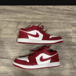 Air Jordan 1 Low ‘Cardinal Red’