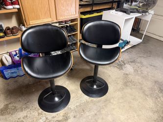 Barstool