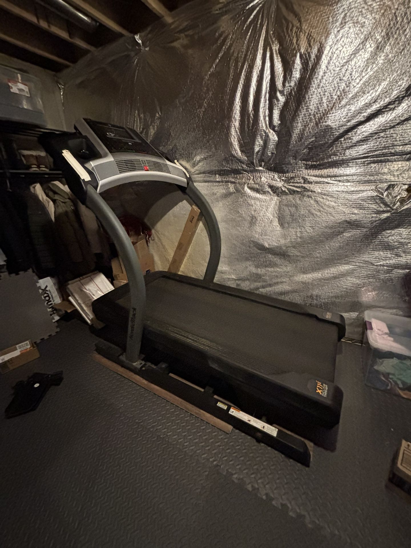 NordicTrack X11i Incline Trainer Ntl220192 Non Folding Treadmill