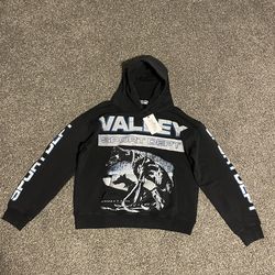 Vale Forever Watchdog Hoodie Size: M