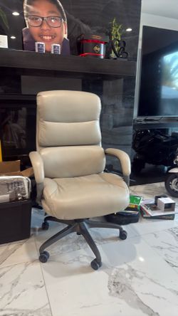 LA-Z-BOY OFFICE CHAIR