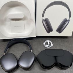 AirPods Maxes 