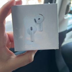 Apple AirPods 4 (PRICE IS NEGOTIABLE)