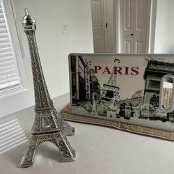 Eiffel Tower Figurine & Paris Cutting Board Set