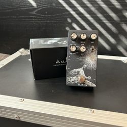 ALABS Timeslip Delay Pedal