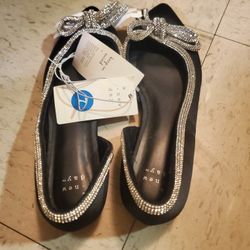 Black Silver Bow Flats