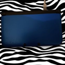 Nintendo 3ds XL (i offer shipping)