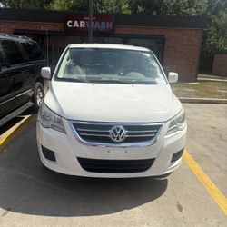 2010 Volkswagen Routan