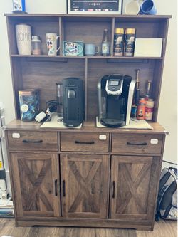 Coffee Bar / Farmhouse Hutch Cabinet – Excellent Condition ☕️