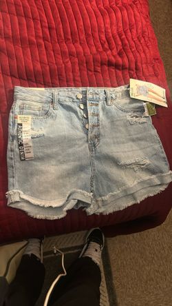 Size 7 Women’s Shorts