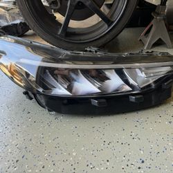 Ford Escape Headlight 