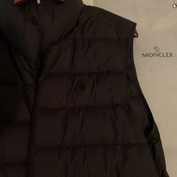Moncler Vest 2025