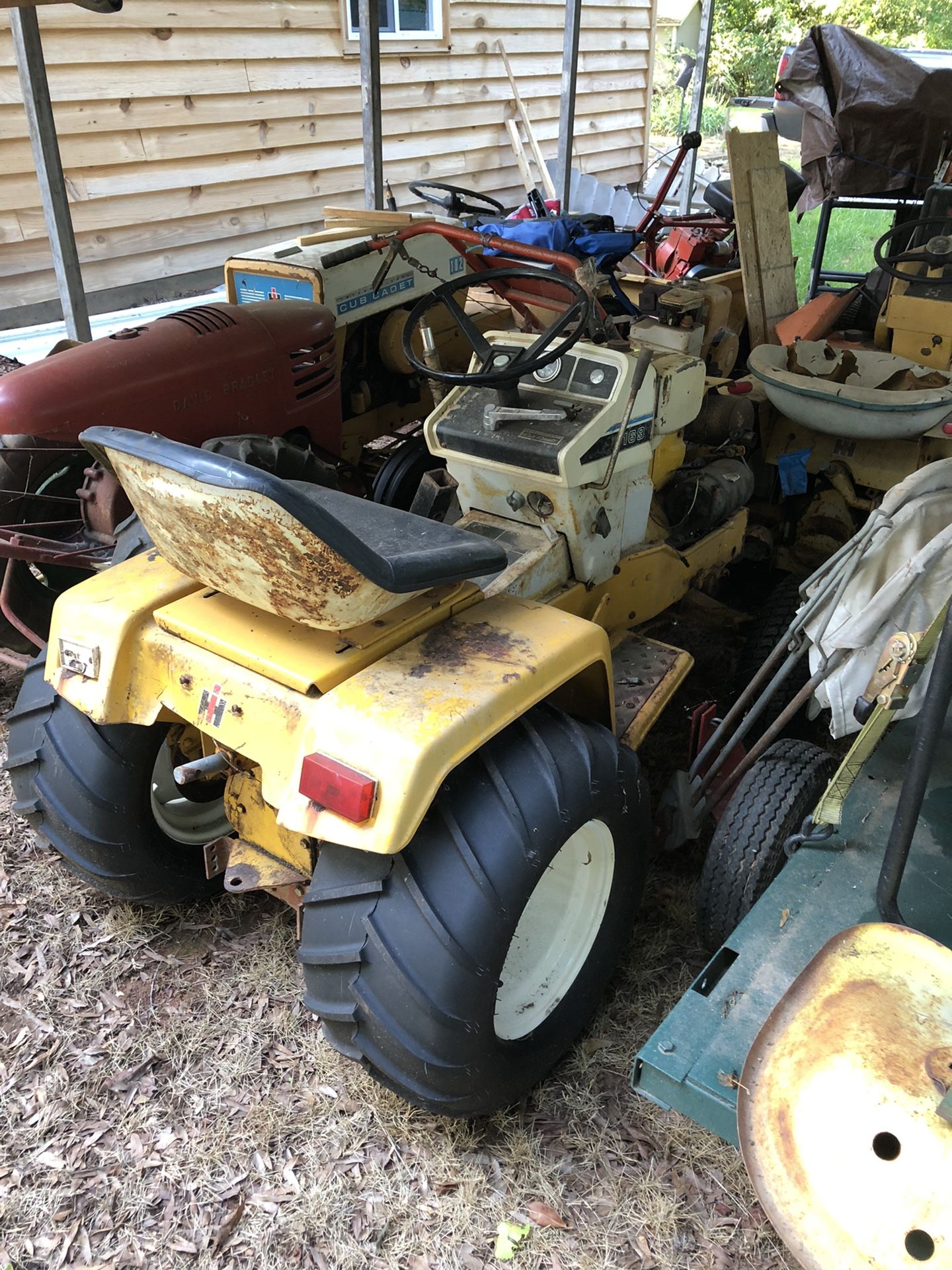 IH Cub Cadet 169 Rare!