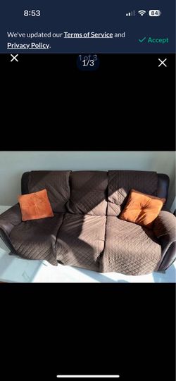 Couch great condition !!