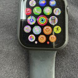 Apple Watch SE 44m