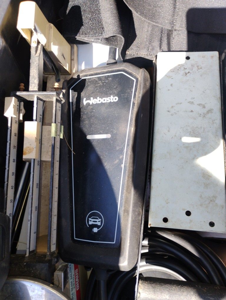 Webasto Go Portable Dual Electric Vehicle Charger