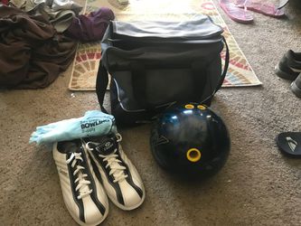 Vintage Retro Galaxie 300 Bowling Ball and Brunswick Bag / Suede Women's  Shoes Size 8 for Sale in San Diego, CA - OfferUp