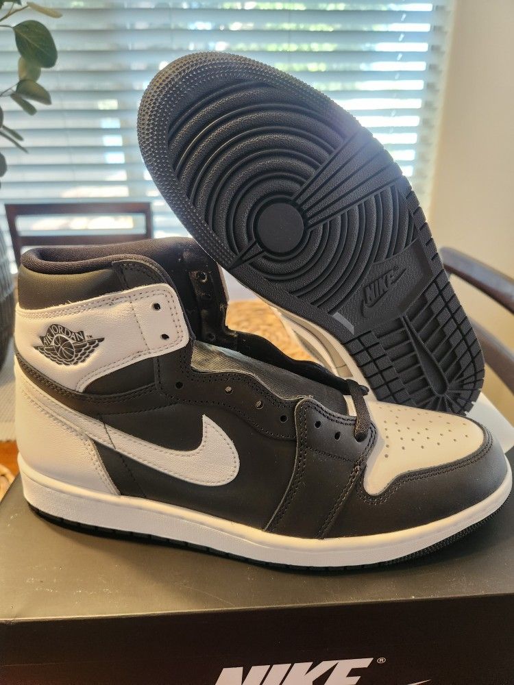 Nike Air Jordan 1 High Black White