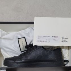Gucci Common GG Supreme Black