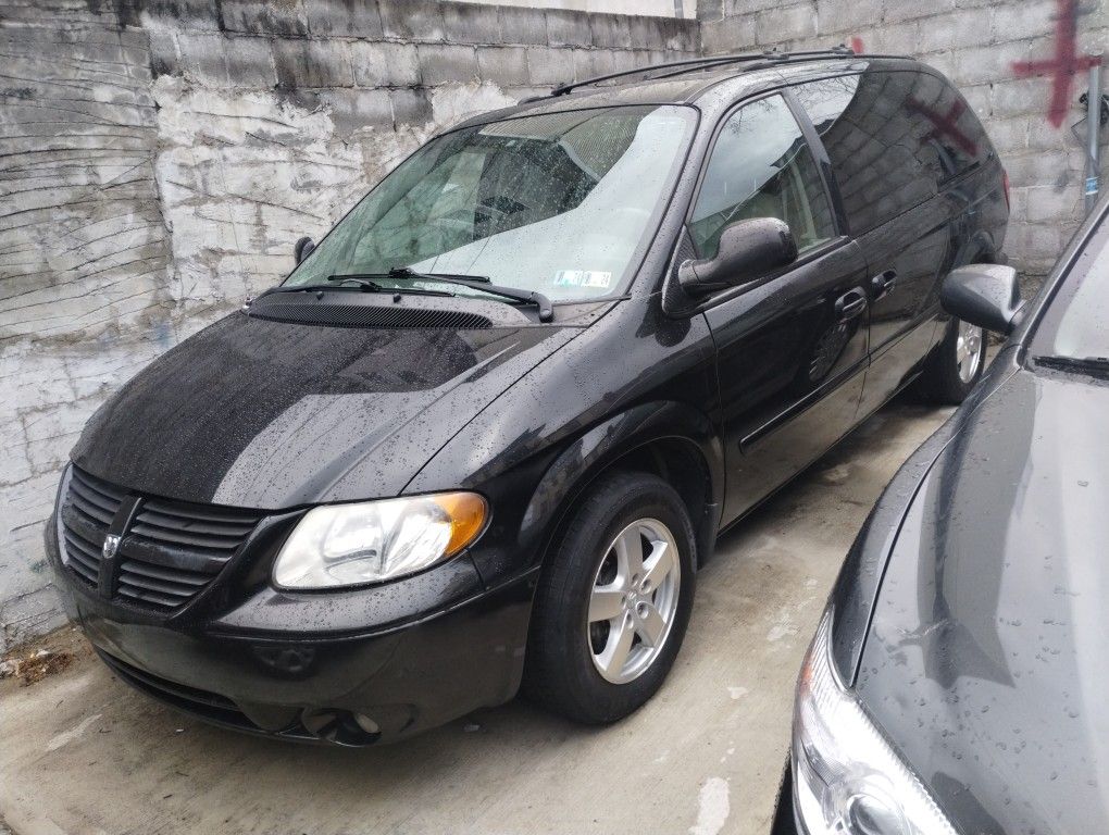 Dodge Grand Caravan 2005 Minivan