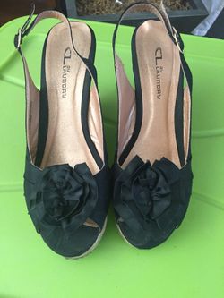Chinese Laundry wedges size 8