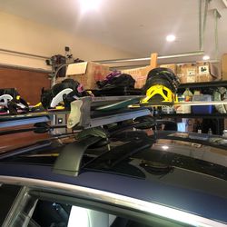 Yakima Tesla Model 3 Snow Board Rack.