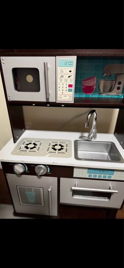 LIKE NEW‼️ KIDKRAFT PLAY  /  TOY   KITCHEN