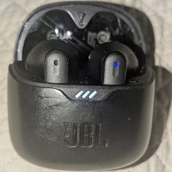 JBL Tune Earbuds 