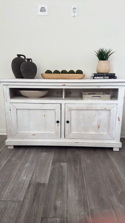 Media Console