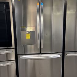 NEW OPEN BOX LG FRENCH STYLE REFRIGERATOR IN STAINLESS STEEL 