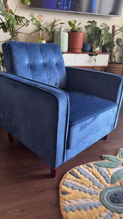 Velvet Blue Accent Chair