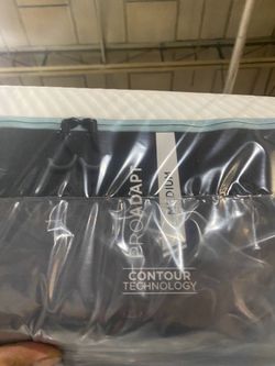 MattrressTempur Pedic Proadat medium queen size brand new