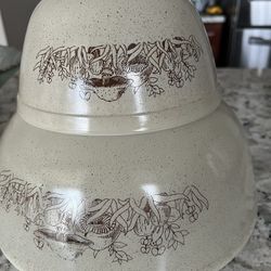 Pyrex Forest Fancies Mushroom Mixing Bowls Set 2.5L and 750mL