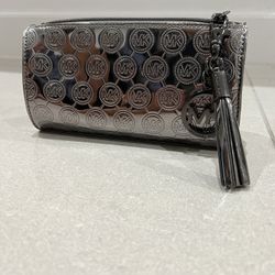 Michael Kors Cosmetic/Clutch