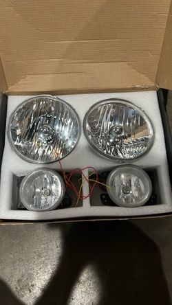Wranglers head lights and fog lights 2018.