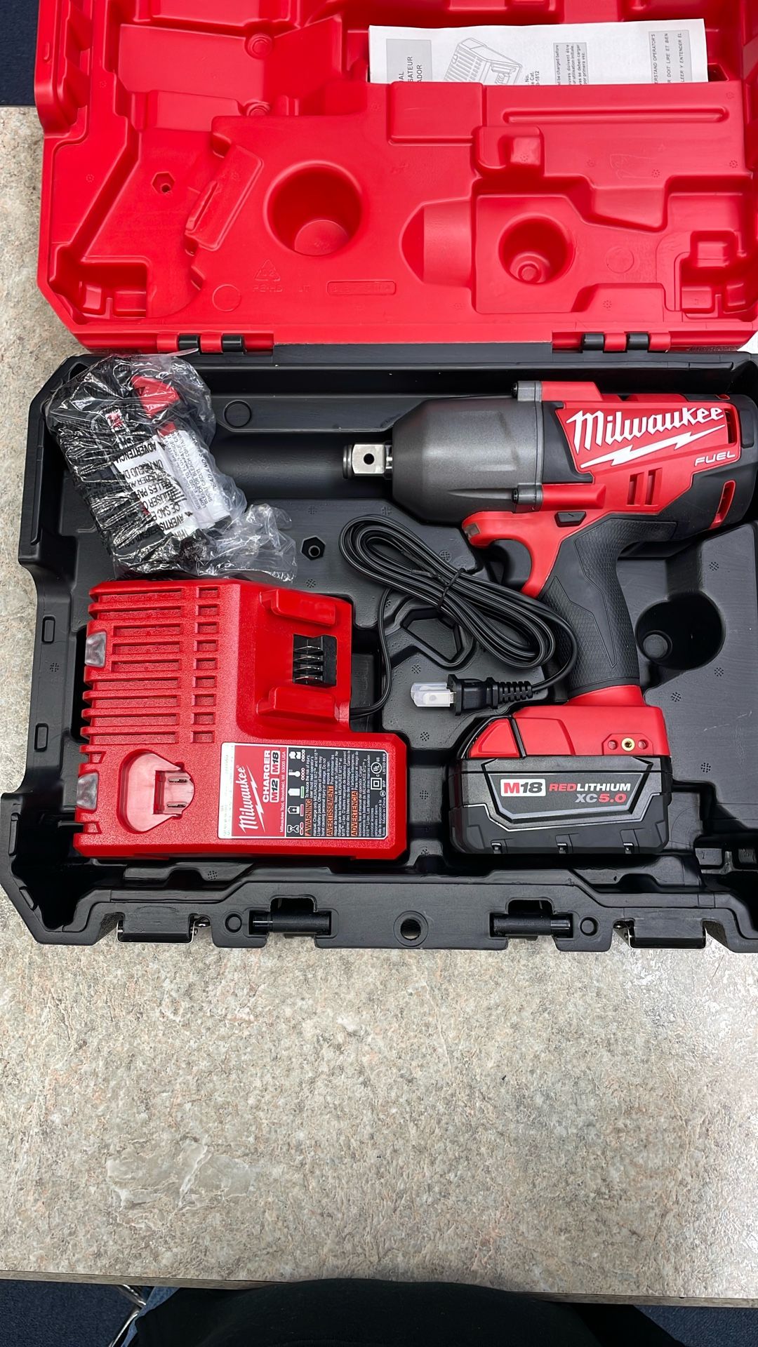 Milwaukee 2764-20 M18 Fuel 18V 3/4” High Torque Wrench With Case & 2 5.0Ah Batteries (70500274)