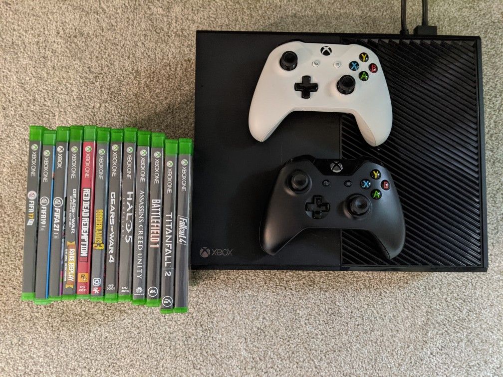 Xbox One 1TB Bundle - 12 Games, 2 Controllers - Clean & Ready to Play