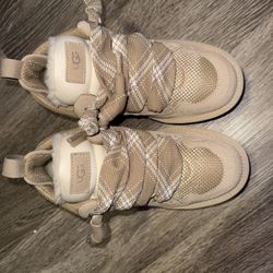 Women’s UGGS Lowmel 