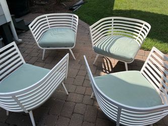 Outdoor furniture, four chairs, high-end great quality from gloster