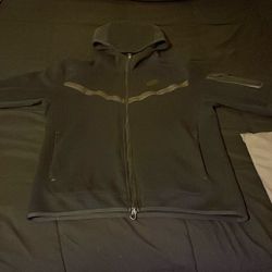 Nike Tech Old Gen