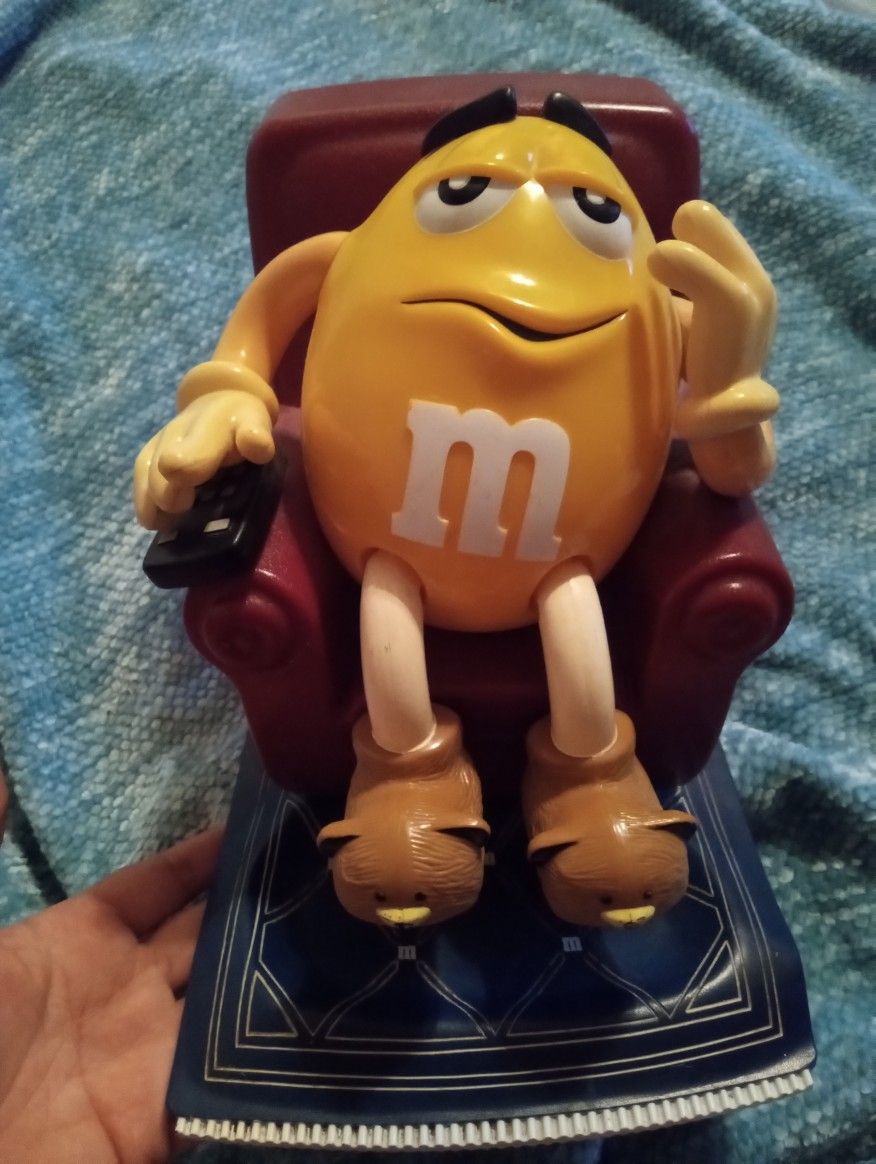 M&M's Rare Lazy Boy Recliner Chair Yellow Candy Dispenser 