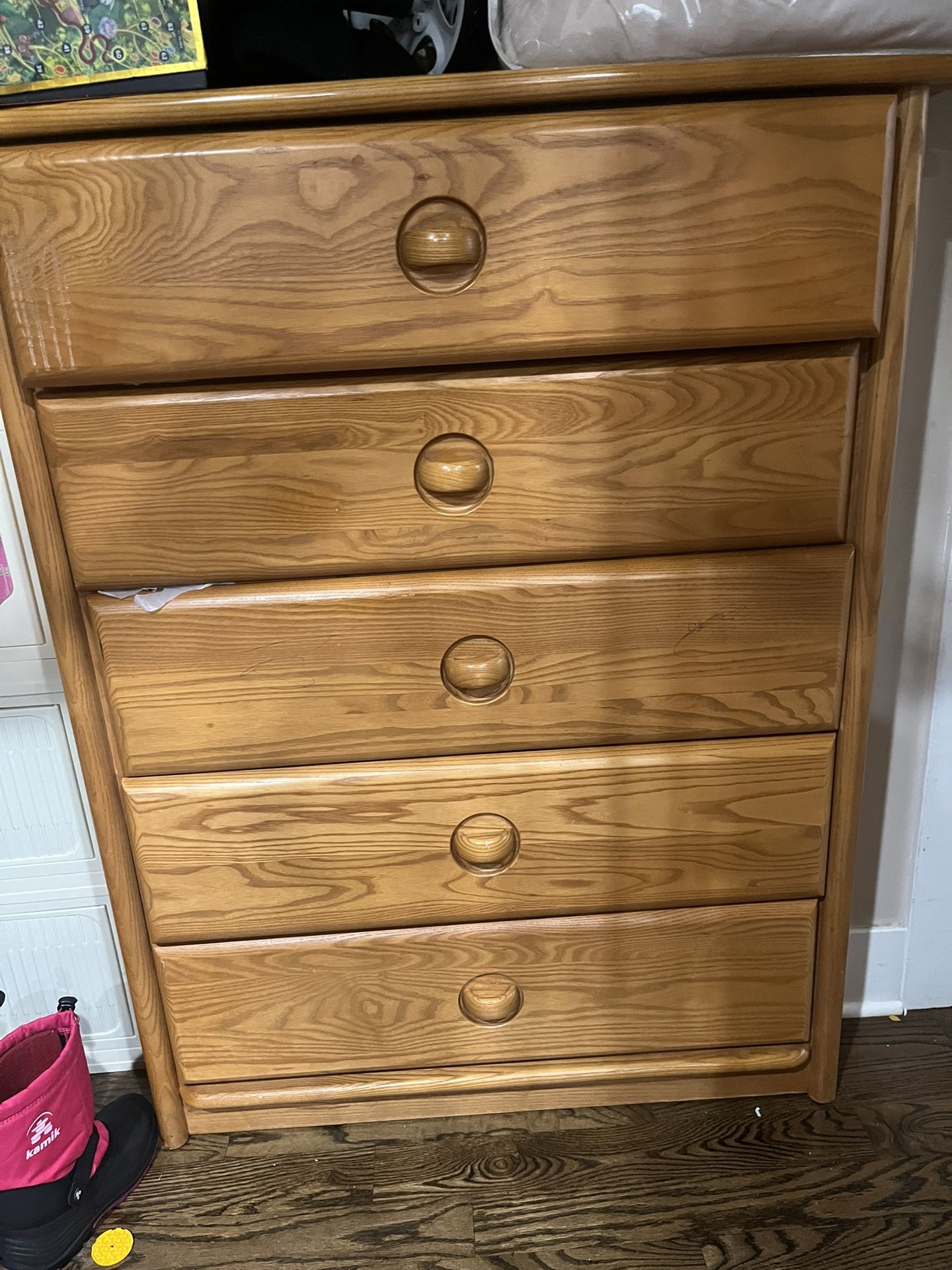 Wooden Dresser Great Condition 